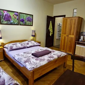  Homestay Indalo